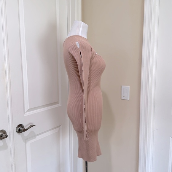 NWT Rebecca Minkoff Lauren Cut Out Detail Nude Wash Sweater Dress Size Small - Picture 4 of 9